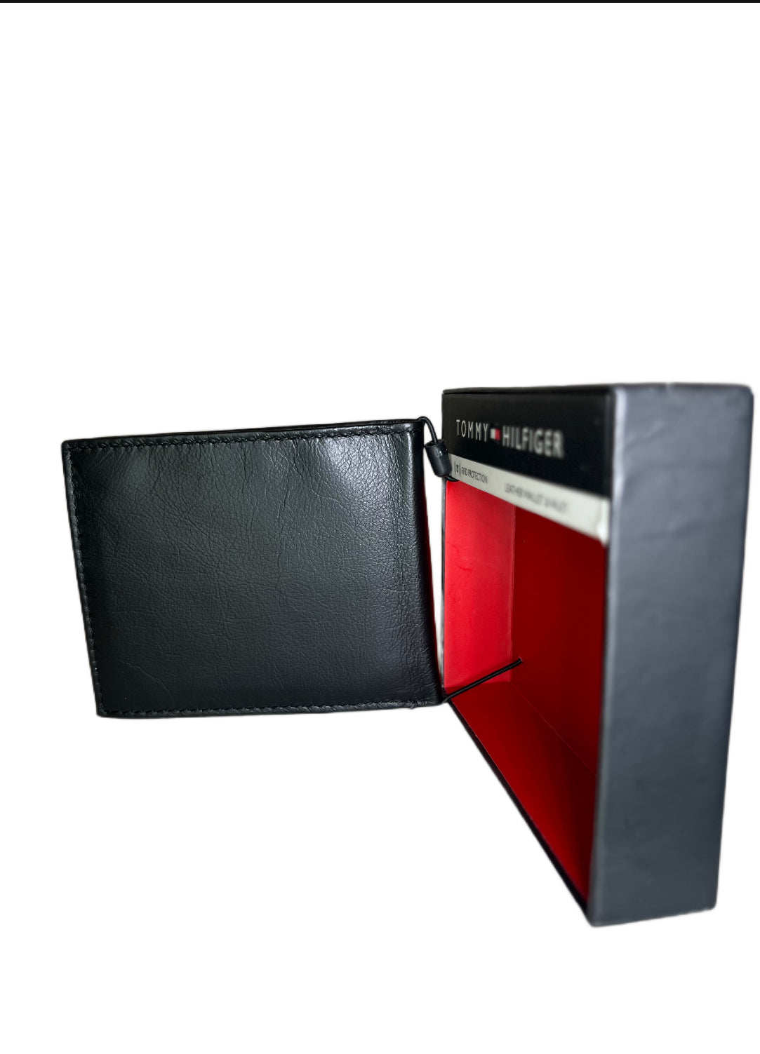 Pebbles leather Bi-fold Men’s wallet